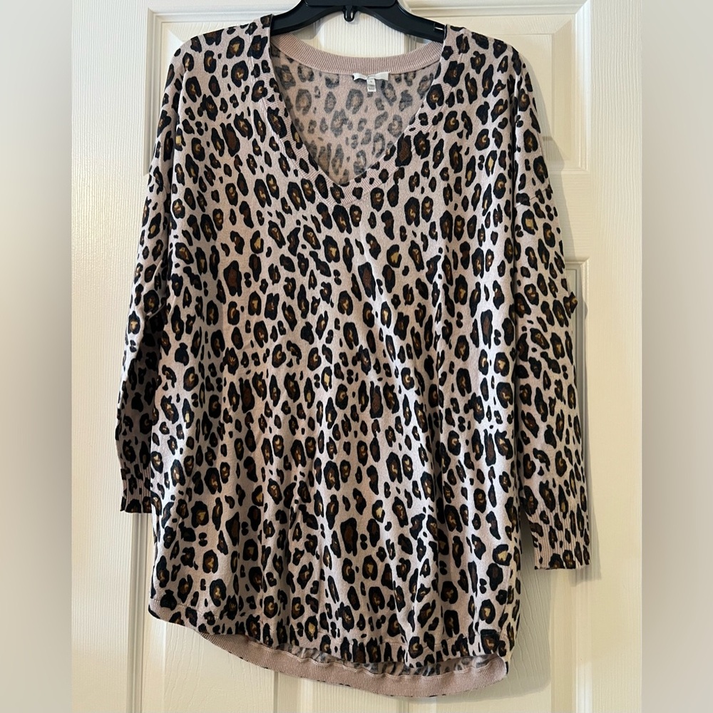 Joie Women’s V-Neck Oversized Sweater in Leopard Print Size S